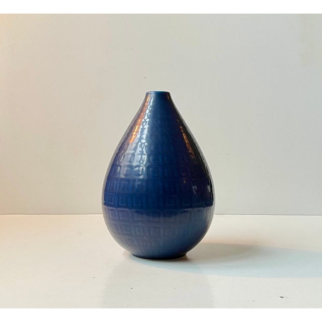 Blue Glazed Marselis Vase by Nils Thorsson for Aluminia, 1950s For Sale - Image 3 of 9
