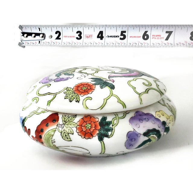 Chinoiserie Vintage Chinese Ceramic Box With Butterflies For Sale - Image 3 of 9