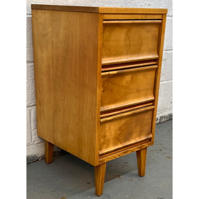 Mid-Century Nightstand in Birch by Morris of California For Sale - Image 4 of 16