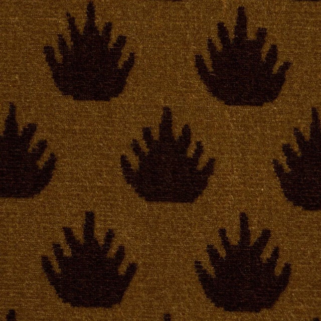 Schumacher Schumacher Coronation Velvet Fabric in Bronze For Sale - Image 4 of 4