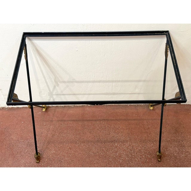 Maison Jansen Style Gilt-Iron Arrow Motif Side Table, France, 1970s For Sale - Image 9 of 18
