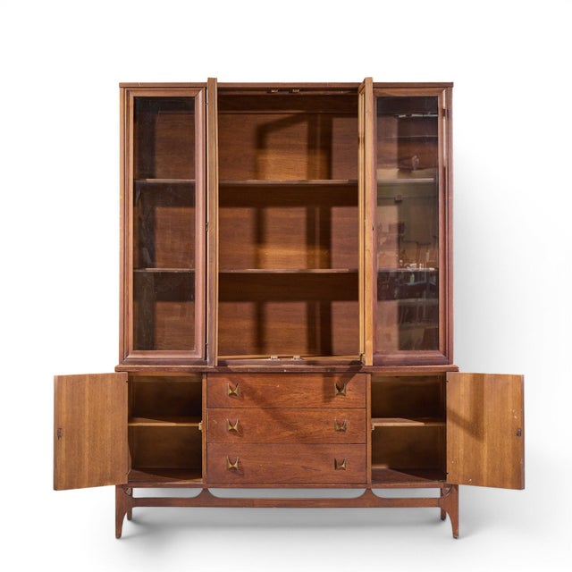 Broyhill Brasilia Mid Century Walnut and Brass Credenza and Hutch For Sale - Image 10 of 11