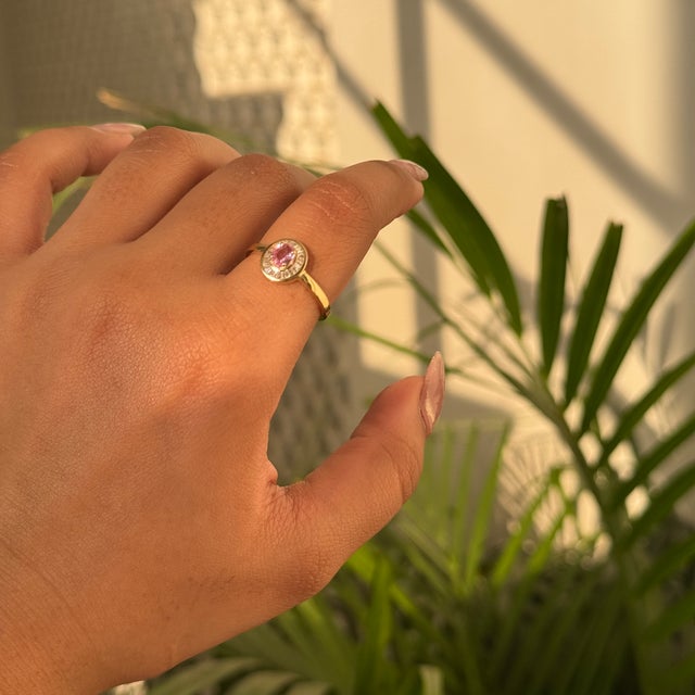 English Pink Sapphire & Baguette Diamond Vintage Ring in 14k Yellow Gold Size 8 For Sale - Image 3 of 15