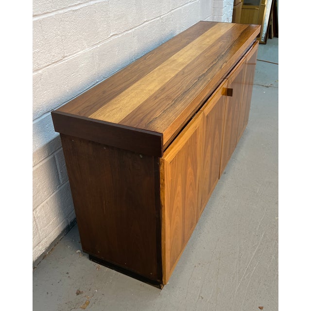 Vintage Modern Figured Wood Buffet For Sale In New York - Image 6 of 18
