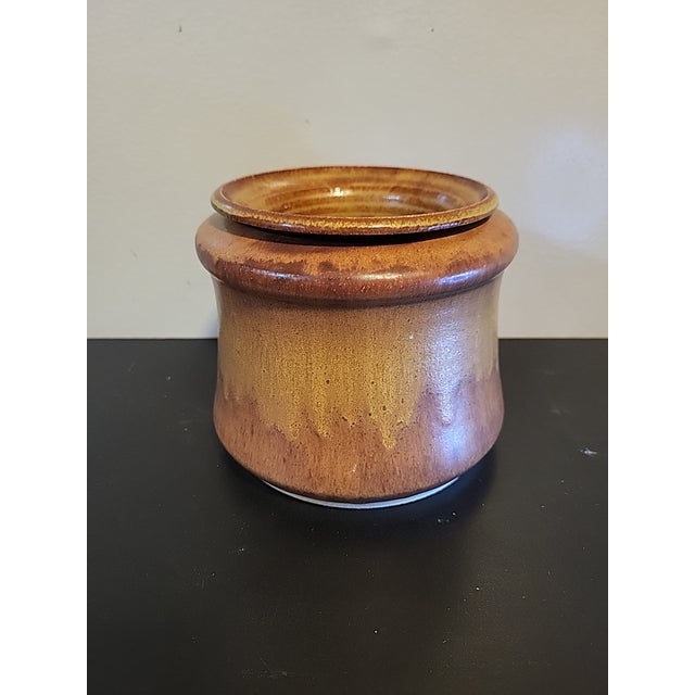 Studio pottery and textured California ceramic pottery dip and chip crock. Serperat piece that keeps the dip hot or cold.