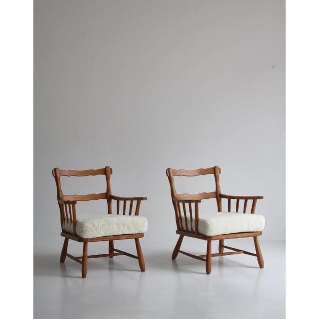 Set of Pinewood & Sheepskin Lounge Chairs, Sweden, 1940s For Sale - Image 6 of 18