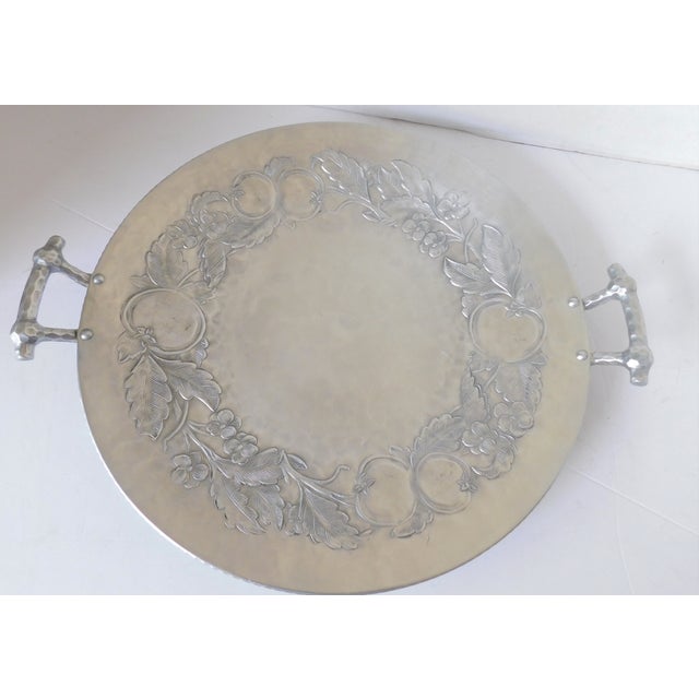 1940s Everlast Aluminum Metal Hammered Round Vintage Serving Tray With Handles