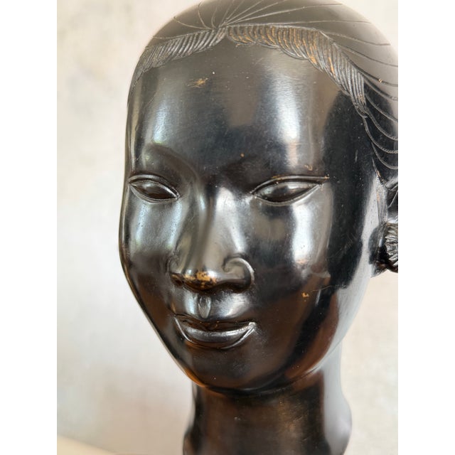 Asian Pair of Vietnamese Bronze Bust Sculptures Nguyen Thanh Le Attribution Luxury Asian Art | Mid-Century Patinated Bronze Circa 1950’s For Sale - Image 3 of 12