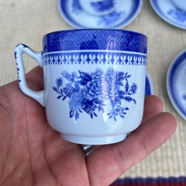 A Set of 4 Copeland Spode Fitzhugh Blue Demitasse Cups and Saucers, Circa 1960’s For Sale - Image 9 of 12