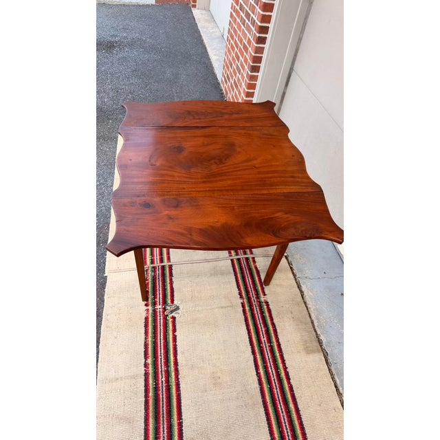 Antique Federal Mahogany Scalloped Drop Leaf Table, English or American, Circa 1790-1810 For Sale - Image 12 of 17