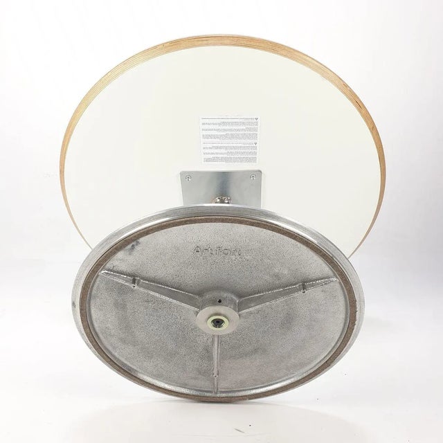 Round Coffee Table by Pierre Paulin for Artifort, 1990s For Sale - Image 9 of 14
