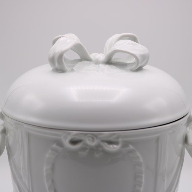 White Pair KPM Porcelain Vases "Ribbon" Germany circa 1960 For Sale - Image 8 of 18