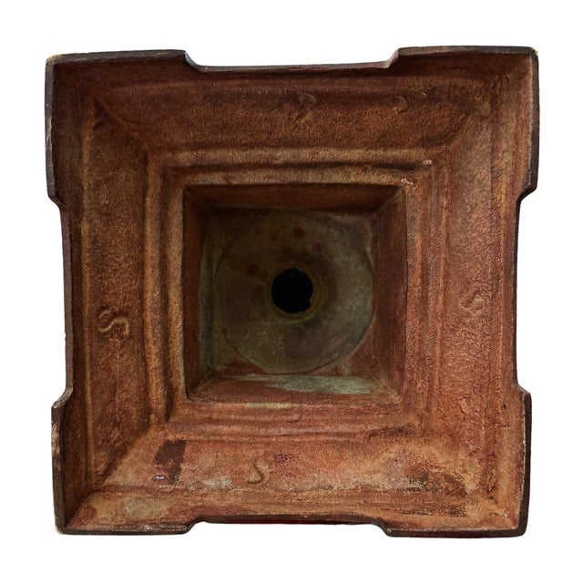 Late 20th Century Neoclassical Cast Metal Pedestal Urn With Pineapple Finial & Caramel Patina For Sale - Image 5 of 6