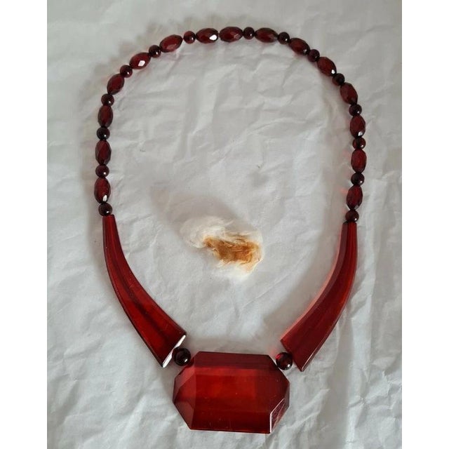 Antique Art Deco Cherry Amber Bakelite Bead Necklace, 1920 For Sale - Image 13 of 14