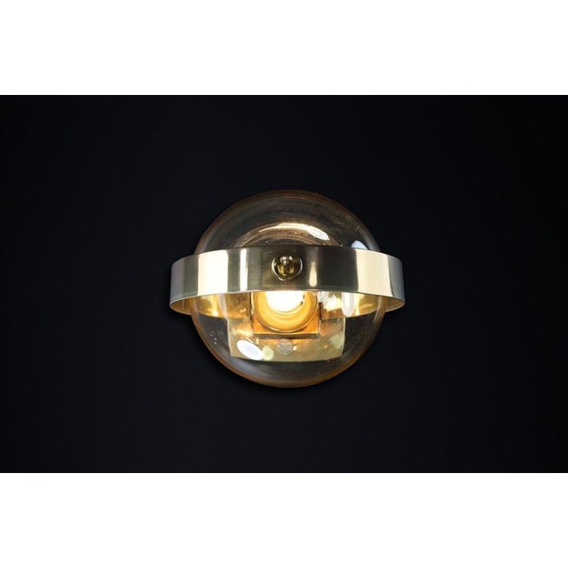 Mid-Century Modern Brass and Art Glass Sconce attributed to Preciosa, Czech Rupublic, 1950s For Sale - Image 9 of 10