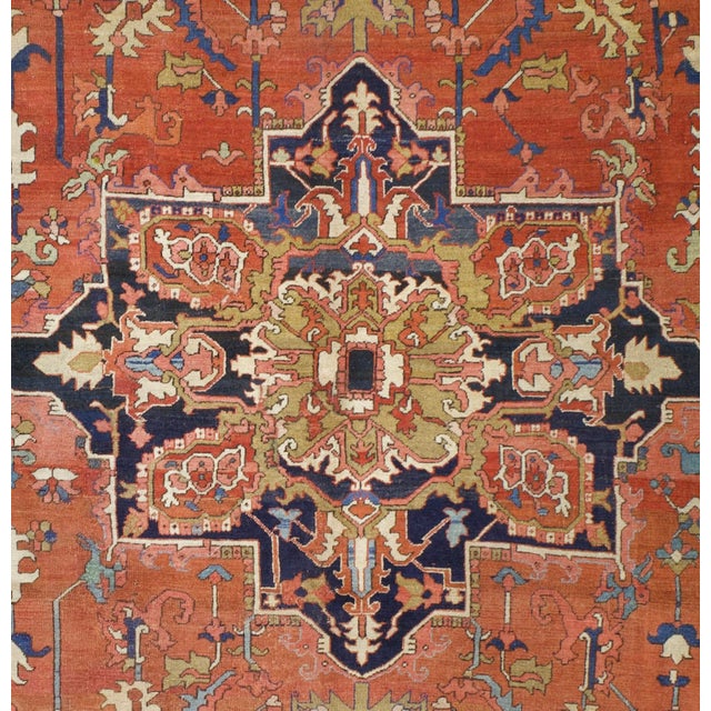 Late 19th Century Antique Persian Serapi Rug 9'4" X 11’0" For Sale - Image 5 of 7