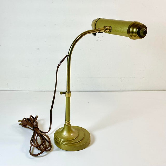 1940s Vintage Art Deco Hollywood Regency Boho Chic Bankers Desk Lamp For Sale - Image 12 of 15