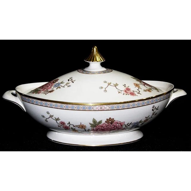 Asian 1960s Asian Modern Royal Doulton Covered Casserole - Canton Pattern For Sale - Image 3 of 6