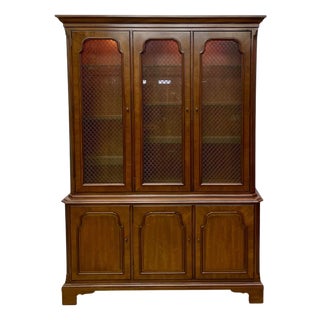 Vintage Henredon Traditional American Walnut China Display Cabinet For Sale