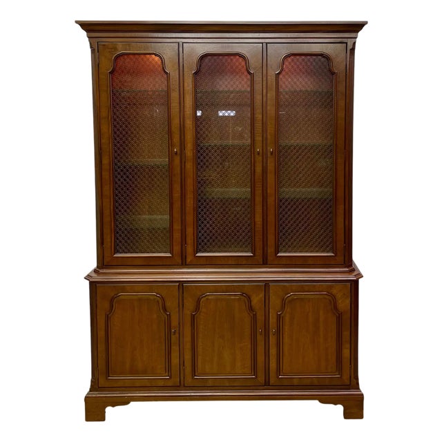 Vintage Henredon Traditional American Walnut China Display Cabinet For Sale