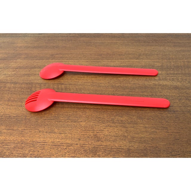 Plastic Postmodern Minimalist Swiss Salad Servers, Set of 2 For Sale - Image 7 of 17