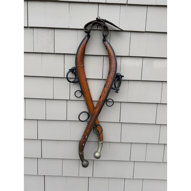 Wood Antique u.s. Hame Co. Buffalo Ny Mule Hames – Original Wooden & Iron Harness Pair c.1900–1925 – Rustic Farmhouse Wall Decor For Sale - Image 7 of 18