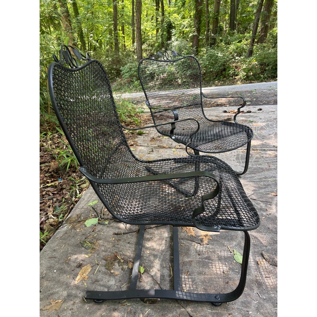 Russell Woodard Sculptura Pair of Porch Rockers- A Pair For Sale In Atlanta - Image 6 of 7