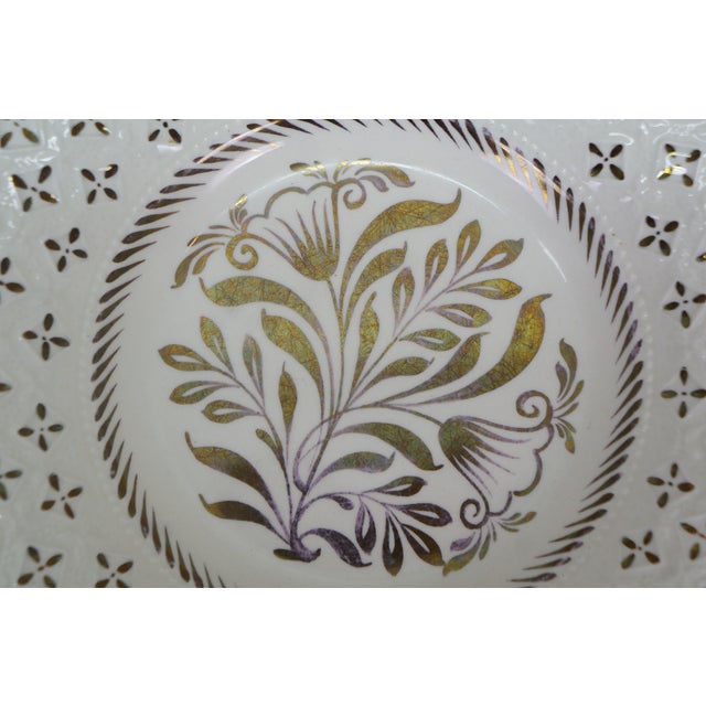 Vintage Wedgwood Etruria & Barlaston Scalloped Floral Dinner Serving Plates 9" - Set of 12 For Sale - Image 6 of 9