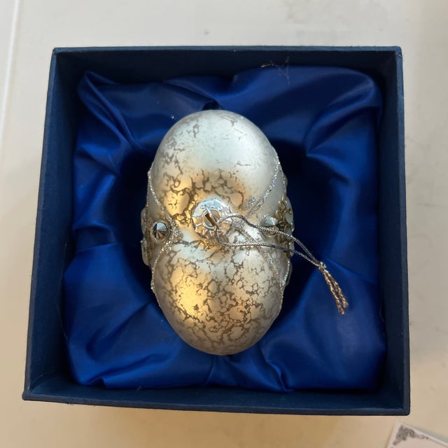 1980s 1980s Glass Heart Shaped Ornament With Silver Tones For Sale - Image 5 of 8