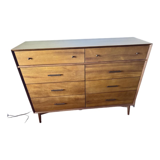 2020s West Elm Acorn Finish 8-Drawer Dresser For Sale