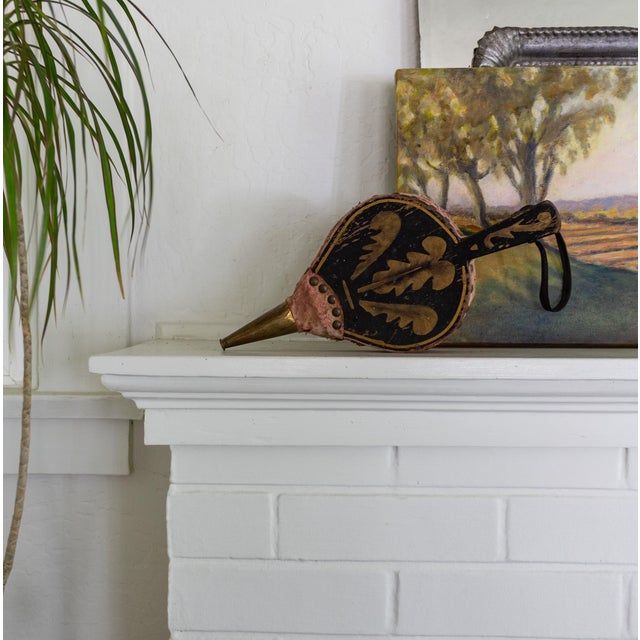 Early 19th Century 19th Century American Federal Painted Fireplace Bellows With Bronze Foliage For Sale - Image 5 of 11
