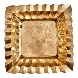 Example of Ashtrays and Catchalls