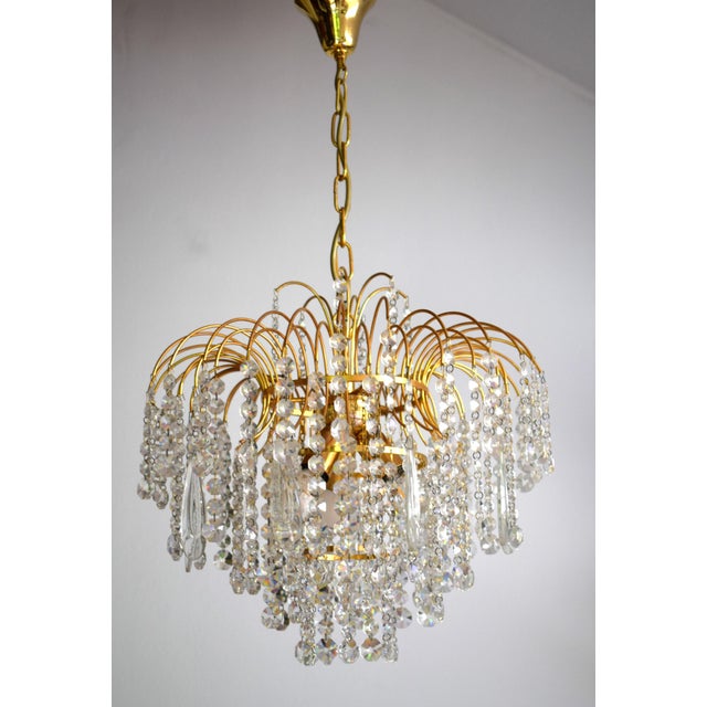 1980s Hollywood Regency Crystal Waterfall Chandelier from Swarovski, 1980s For Sale - Image 5 of 10