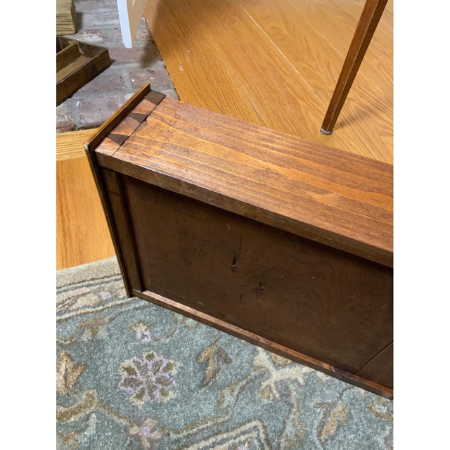 Vintage Tiger Maple Cookie Cutter Corner Side Table For Sale In New York - Image 6 of 6