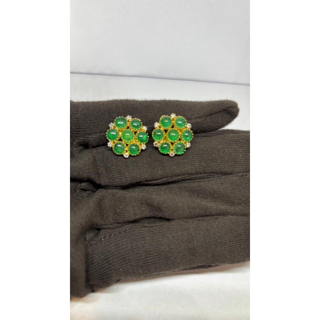 Natural Emerald 9.08cts & Diamond 0.28cts Earring in 14k Gold For Sale - Image 4 of 8
