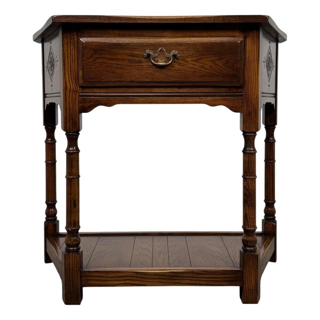 Antique English Oak Side Table, 1900s For Sale