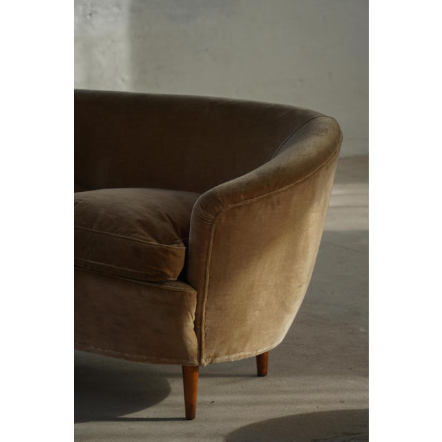 Mid-Century Modern Italian Two-Seater Sofa by Gio Ponti, 1940s For Sale - Image 3 of 18