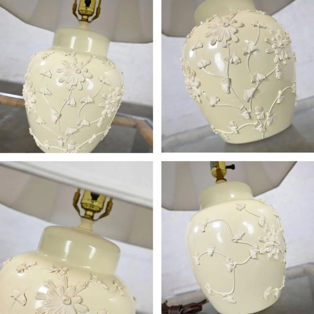 Vintage Chinoiserie Latte Color Ginger Jar Lamp With Frosting Design & Pleated White Fabric Shade For Sale - Image 11 of 13