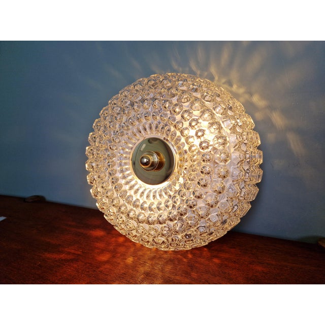 Large Ceiling Light in Clear Honeycomb-Patterned Glass and Brass from Glashütte Limburg, 1970 For Sale - Image 4 of 17