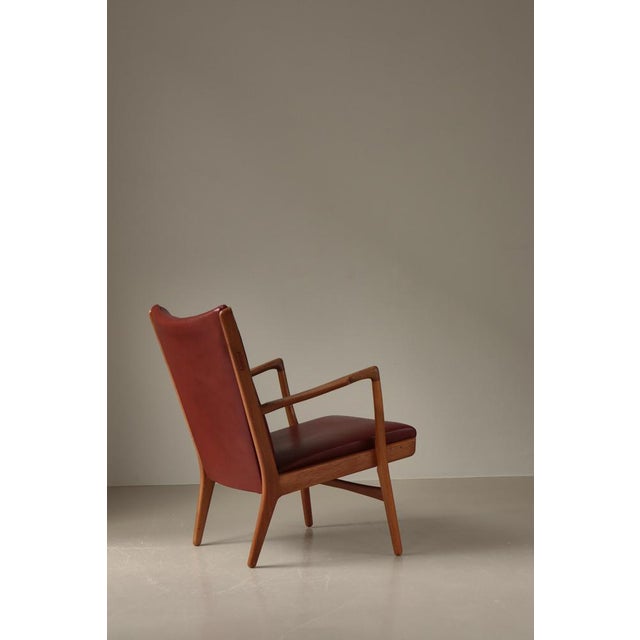 Scandinavian Modern AP-16 Lounge Chair in Oak and Leather attributed to Hans J. Wegner for A.P. Stolen, 1950s For Sale - Image 14 of 18