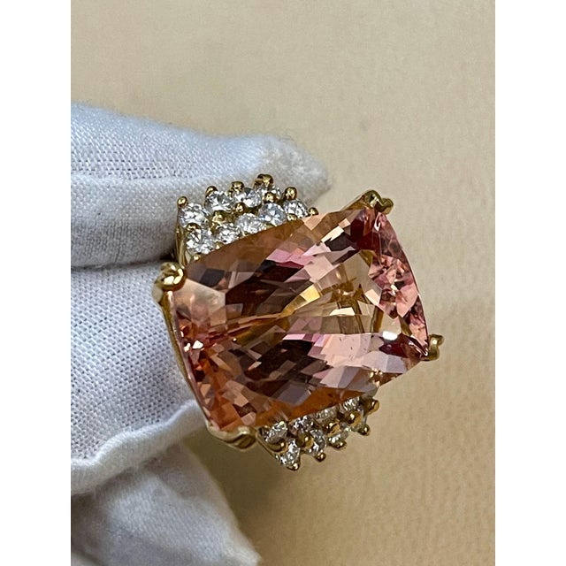 27 Carat Cushion Shape Morganite & Diamond Cocktail Ring 14 Karat Yellow Gold For Sale In New York - Image 6 of 18