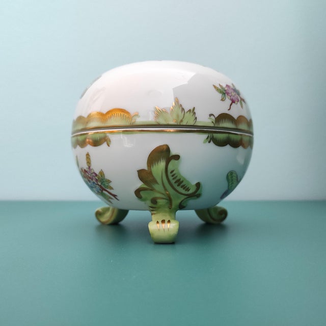 Round Box with Lid from Herend, 1980s For Sale - Image 3 of 8