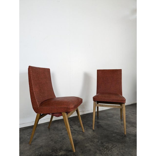 Vintage Red Side Chairs, Set of 2, in Very Good conditions.