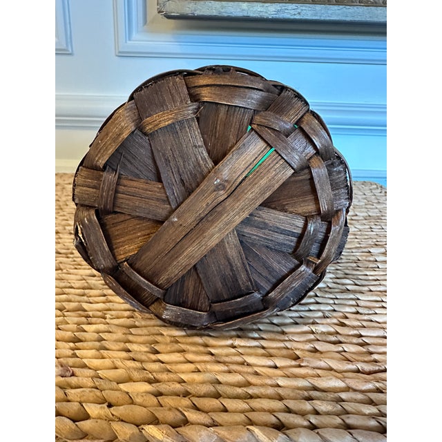 Vintage 13.5” Mid-Century Italian Emerald Green Glass Carafe With Fitted Woven Sleeve For Sale - Image 14 of 15