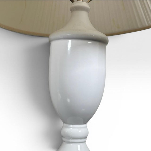 Vintage Neoclassical White Glazed Ceramic Urn Lamps - A Pair For Sale - Image 9 of 11