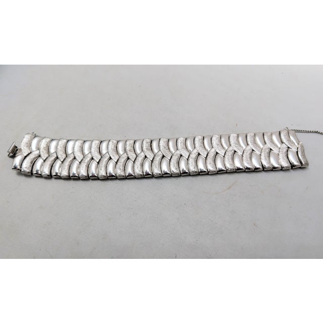 Vintage 1958 Signed Crown Trifari Rhodium Plated Asian Inspired Wave Design Bracelet For Sale In Philadelphia - Image 6 of 11