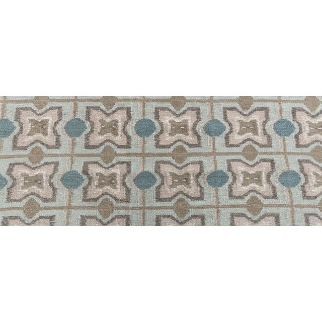 Modern Oversized Flat-Weave Wool Rug with Geometric Lattice by Doris Leslie Blau For Sale In New York - Image 6 of 9