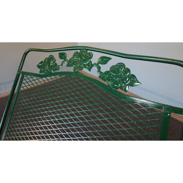 Russell Woodard Mid 20th Century Russell Woodard Wrought Iron Chaise Loungers With Removable Service Table, Attributed For Sale - Image 4 of 14
