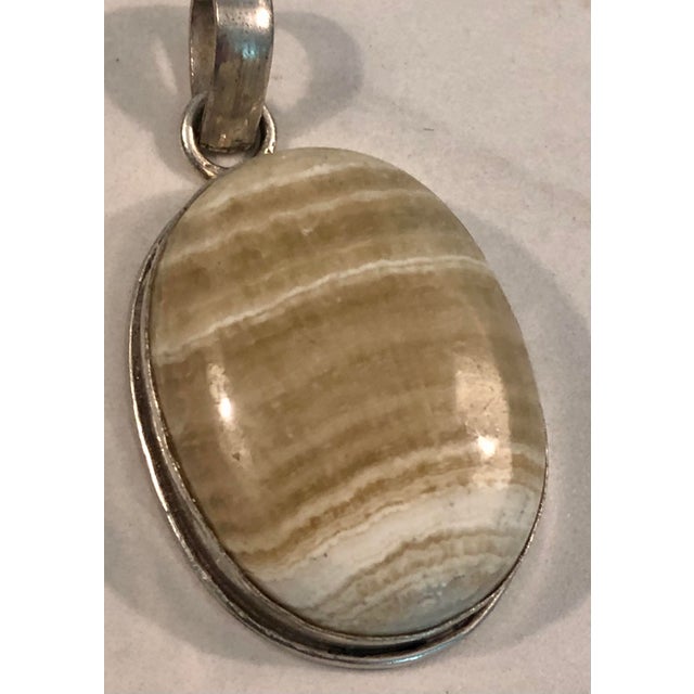 Vintage Tan / Cream Oval Striped Agate Pendant For Sale - Image 4 of 9