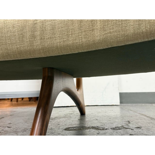 Vladimir Kagan Style Mid-Century Modern Floating Curved Sofa For Sale - Image 12 of 12